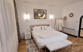 Rokebea Luxury